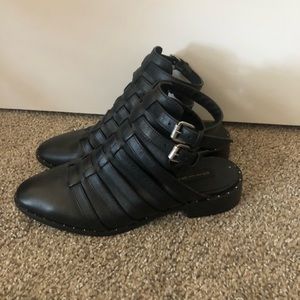 Black leather mule/booties Steven by Steve Madden size 8.5